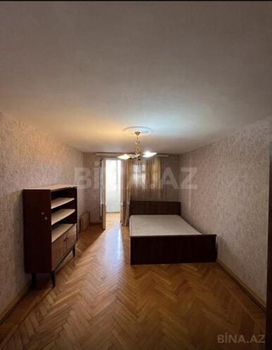 Satılır 3 otaqlı köhnə tikili 75 m², İnşaatçılar m., photo 3 from 9