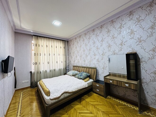 Сдаётся 4-комн. вторичка 120 м², м. Сахил, photo 10 from 26