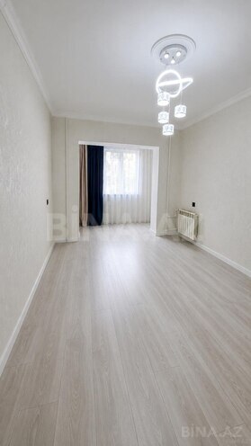Продаётся 2-комн. вторичка 65 м², м. Ази Асланов, photo 4 from 11