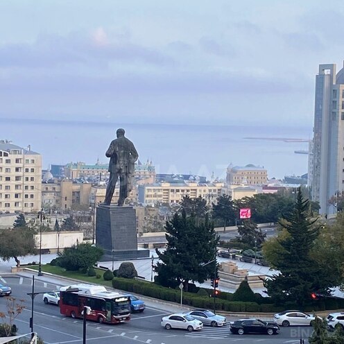 Сдаётся 2-комн. вторичка 65 м², м. Элмляр Академиясы, photo 1 from 16