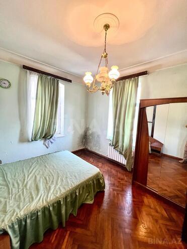Продаётся 3-комн. вторичка 105 м², м. Низами, photo 6 from 12
