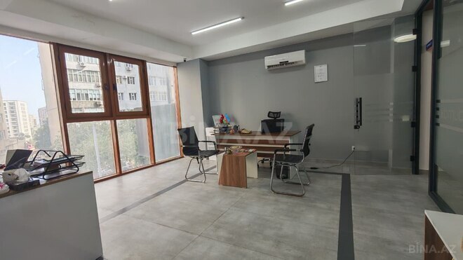 İcarəyə verilir 17 otaqlı ofis 560 m², 28 May m., photo 9 from 27