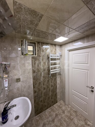 Продаётся 4-комн. вторичка 120 м², м. Нефтчиляр, photo 15 from 22
