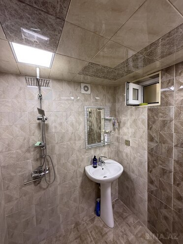 Продаётся 4-комн. вторичка 120 м², м. Нефтчиляр, photo 14 from 22