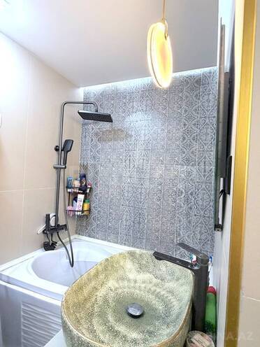 Продаётся 3-комн. вторичка 100 м², м. Низами, photo 11 from 13