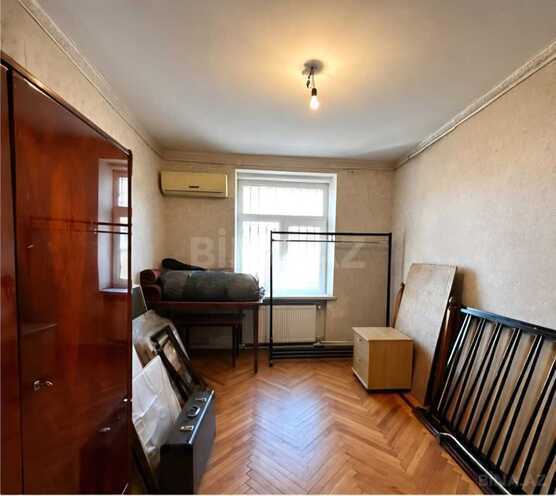Продаётся 2-комн. вторичка 60 м², м. Элмляр Академиясы, photo 4 from 9