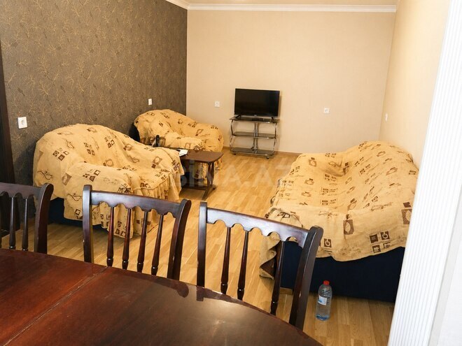 Satılır 2 otaqlı köhnə tikili 45 m², Elmlər Akademiyası m., photo 3 from 9