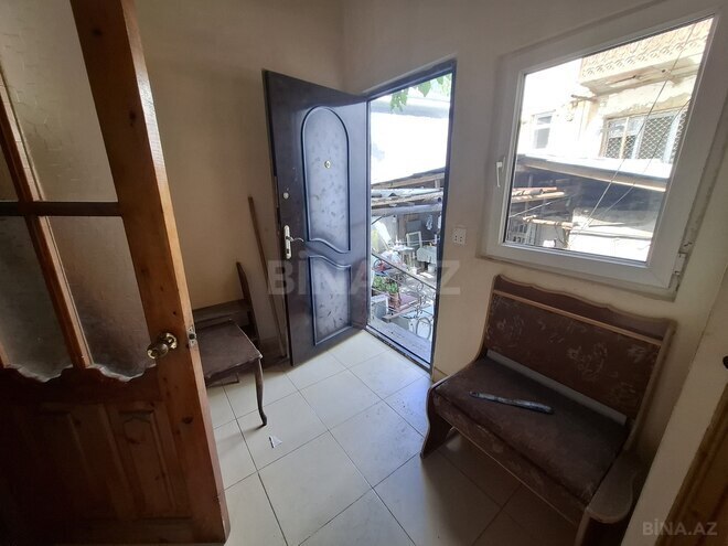 Satılır 7 otaqlı köhnə tikili 300 m², Bayıl q., photo 13 from 20