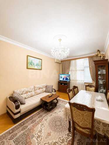 Продаётся 3-комн. вторичка 90 м², Ясамальский р., photo 4 from 17
