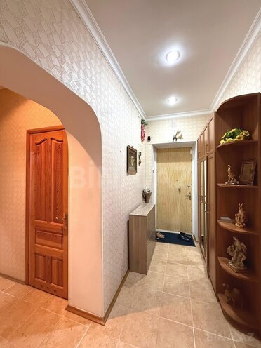 Продаётся 3-комн. вторичка 90 м², Ясамальский р., photo 11 from 17