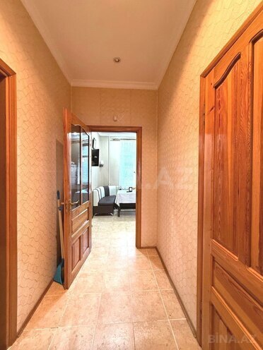 Продаётся 3-комн. вторичка 90 м², м. Низами, photo 8 from 14