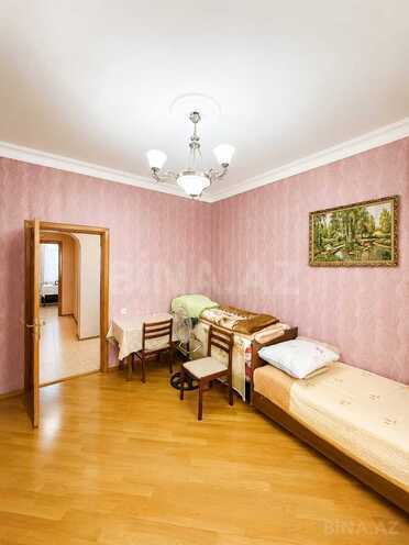 Продаётся 3-комн. вторичка 90 м², м. Низами, photo 5 from 14