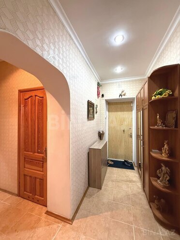 Продаётся 3-комн. вторичка 90 м², м. Низами, photo 11 from 14