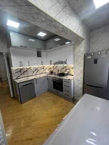 Satılır 4 otaqlı köhnə tikili 110 m², İnşaatçılar m., photo 1 from 20