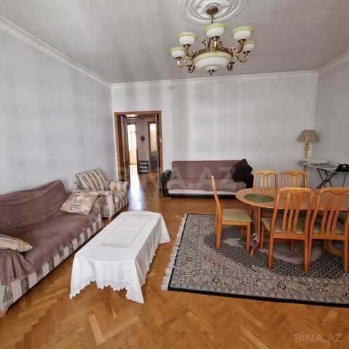Сдаётся 2-комн. вторичка 75 м², м. Ичеришехер, photo 3 from 12