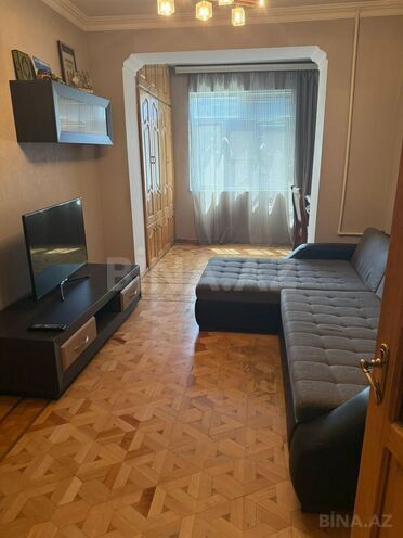 İcarəyə verilir 3 otaqlı köhnə tikili 85 m², Elmlər Akademiyası m., photo 4 from 13