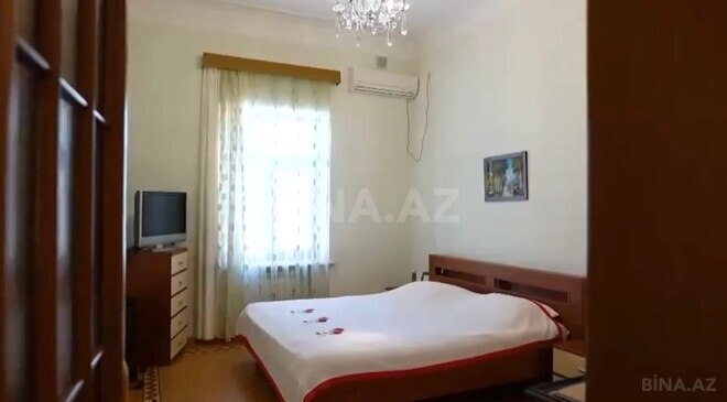 Satılır 6 otaqlı həyət evi/bağ evi 350 m², Qaraçuxur q., photo 14 from 22
