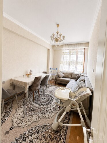 Продаётся 2-комн. новостройка 75 м², м. Нефтчиляр, photo 1 from 9