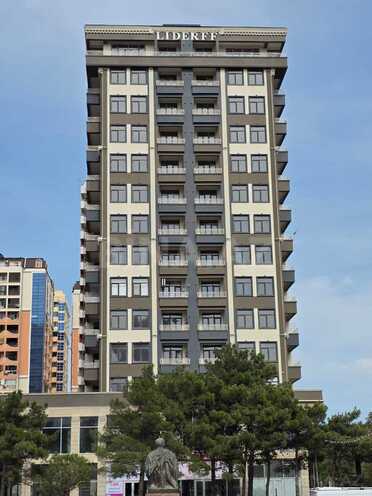 Продаётся 2-комн. вторичка 76.6 м², photo 1 from 31