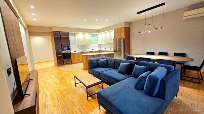 İcarəyə verilir 4 otaqlı yeni tikili 151 m², 28 May m., photo 3 from 17