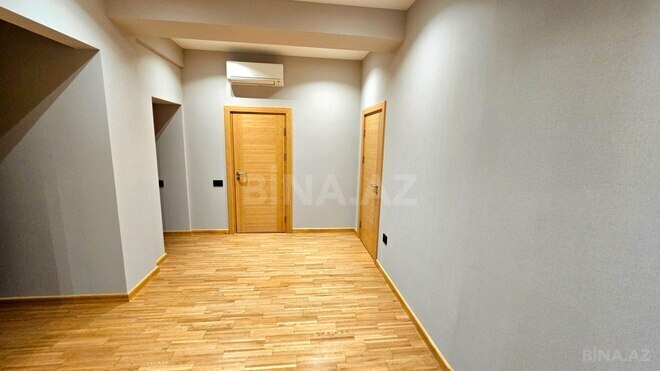 İcarəyə verilir 4 otaqlı yeni tikili 151 m², 28 May m., photo 8 from 17