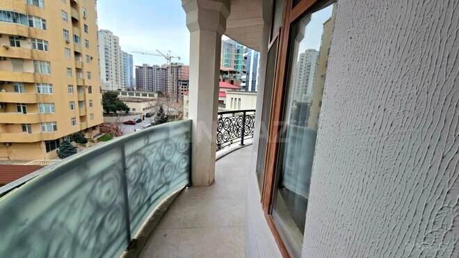 İcarəyə verilir 4 otaqlı yeni tikili 151 m², 28 May m., photo 16 from 17