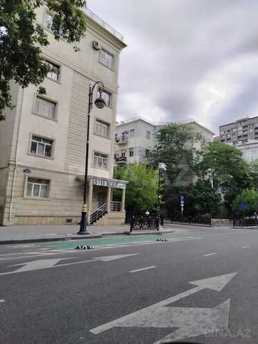 Продаётся 3-комн. вторичка 75 м², м. 28 мая, photo 1 from 10