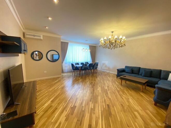 İcarəyə verilir 4 otaqlı yeni tikili 185 m², 28 May m., photo 3 from 17