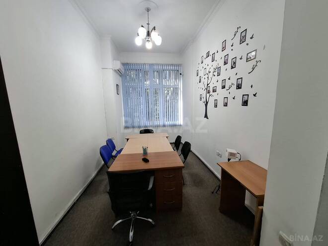 Satılır 5 otaqlı köhnə tikili 190 m², 28 May m., photo 12 from 24