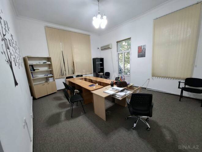 Satılır 5 otaqlı köhnə tikili 190 m², 28 May m., photo 11 from 24