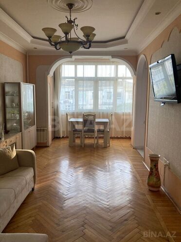 Satılır 3 otaqlı köhnə tikili 80 m², 28 May m., photo 4 from 16