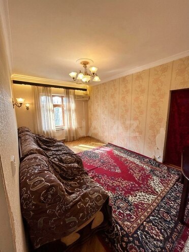 Продаётся 2-комн. вторичка 55 м², пос. Старые Гюнешли, photo 1 from 9