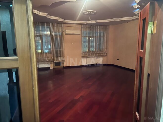 Satılır 4 otaqlı yeni tikili 205 m², 28 May m., photo 1 from 14