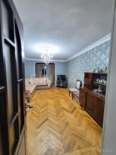 Продаётся 3-комн. вторичка 85 м², м. Элмляр Академиясы, photo 1 from 11