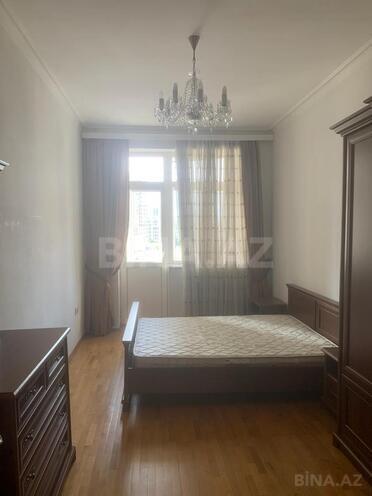 Сдаётся 3-комн. новостройка 140 м², м. Низами, photo 6 from 16
