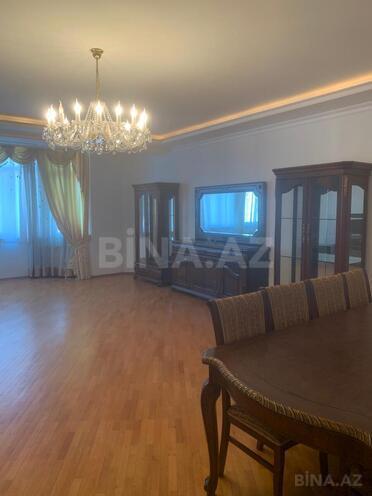 Сдаётся 3-комн. новостройка 140 м², м. Низами, photo 15 from 16
