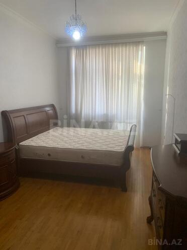 Сдаётся 3-комн. новостройка 140 м², м. Низами, photo 3 from 16