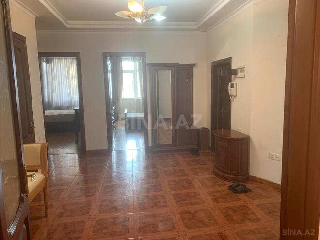 Сдаётся 3-комн. новостройка 140 м², м. Низами, photo 14 from 16