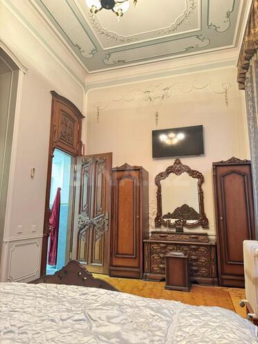 İcarəyə verilir 3 otaqlı köhnə tikili 231 m², Sahil m., photo 6 from 27