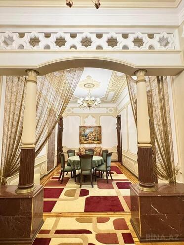 İcarəyə verilir 3 otaqlı köhnə tikili 231 m², Sahil m., photo 3 from 27