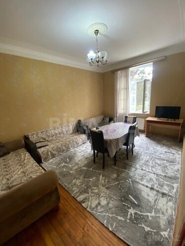 Сдаётся 3-комн. вторичка 80 м², м. Нариман Нариманов, photo 1 from 9