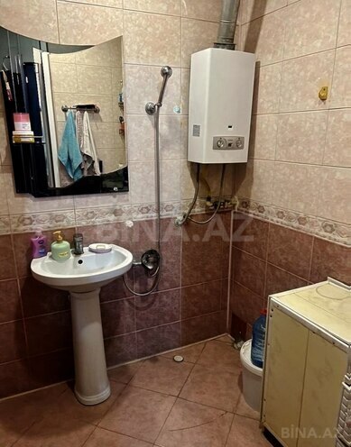 Продается 3-комн. вторичка 70 м², м. Ази Асланов, photo 9 from 11