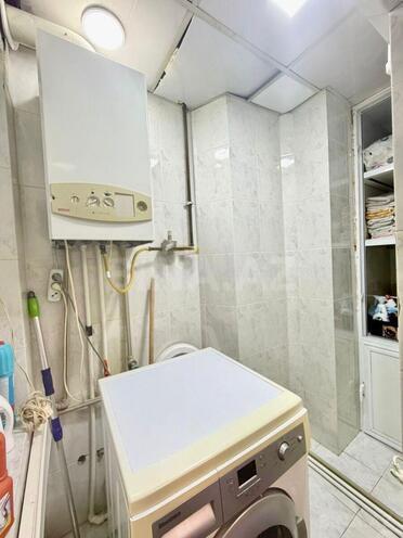 Satılır 4 otaqlı köhnə tikili 120 m², Elmlər Akademiyası m., photo 18 from 19