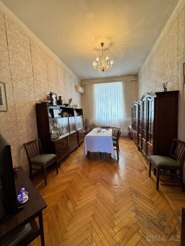 Satılır 2 otaqlı köhnə tikili 60 m², Nizami m., photo 5 from 9