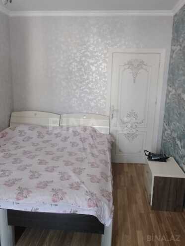 Сдаётся 2-комн. вторичка 70 м², м. Ичеришехер, photo 1 from 18