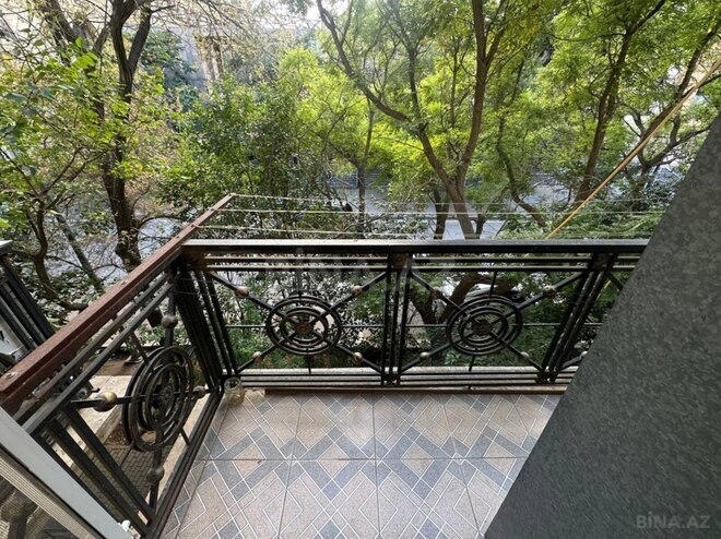 Продаётся 3-комн. вторичка 71 м², Ясамальский р., photo 8 from 12