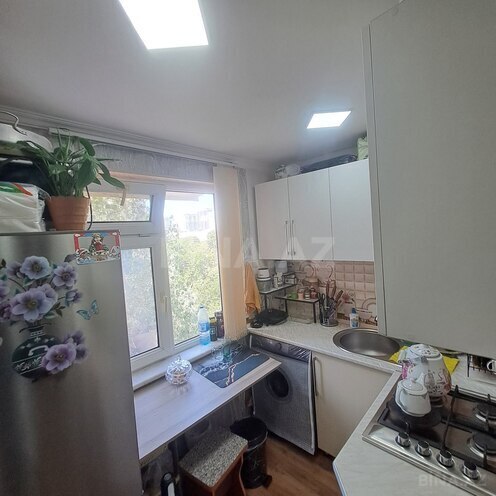 Satılır 2 otaqlı köhnə tikili 60 m², Neftçilər m., photo 8 from 16