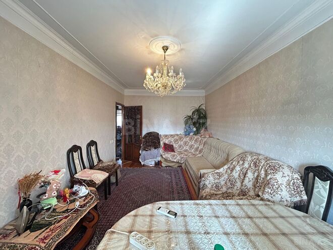 Продаётся 3-комн. вторичка 60 м², м. Нефтчиляр, photo 3 from 16
