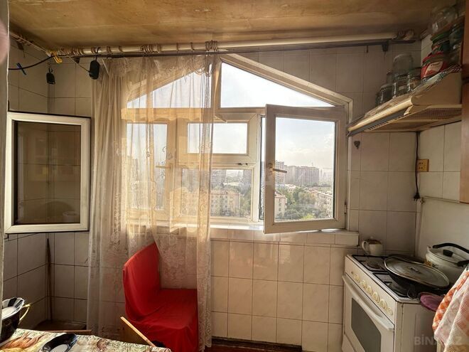Продаётся 3-комн. вторичка 60 м², м. Нефтчиляр, photo 10 from 16
