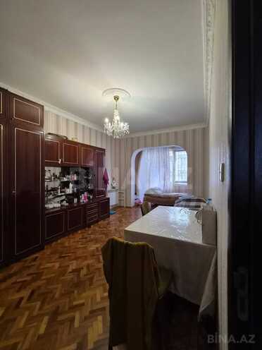 Satılır 4 otaqlı köhnə tikili 110 m², Azadlıq Prospekti m., photo 7 from 12